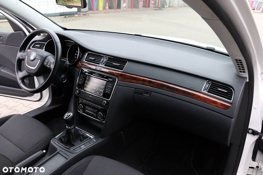 Skoda Superb 1.8 TSI Exclusive - 22