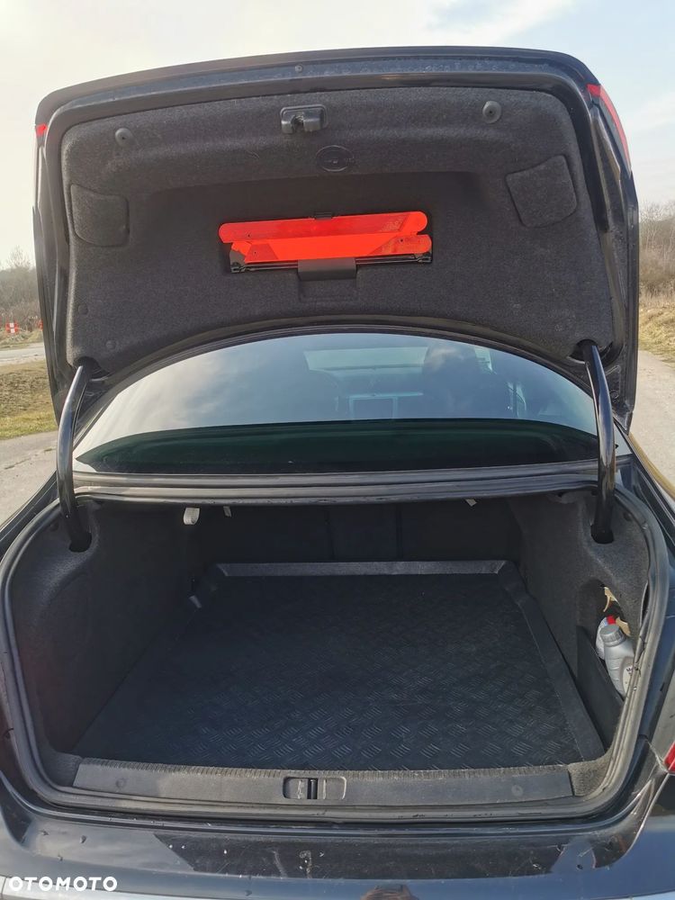 Volkswagen Passat CC - 8
