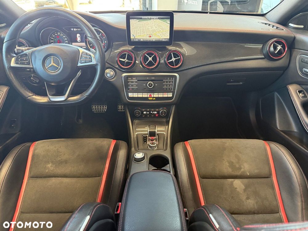 Mercedes-Benz CLA - 13