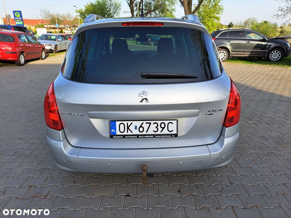 Peugeot 308 - 8