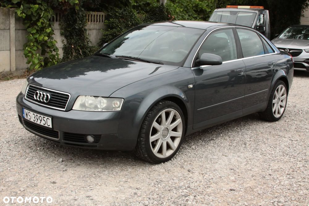 Audi A4 Limousine - 6
