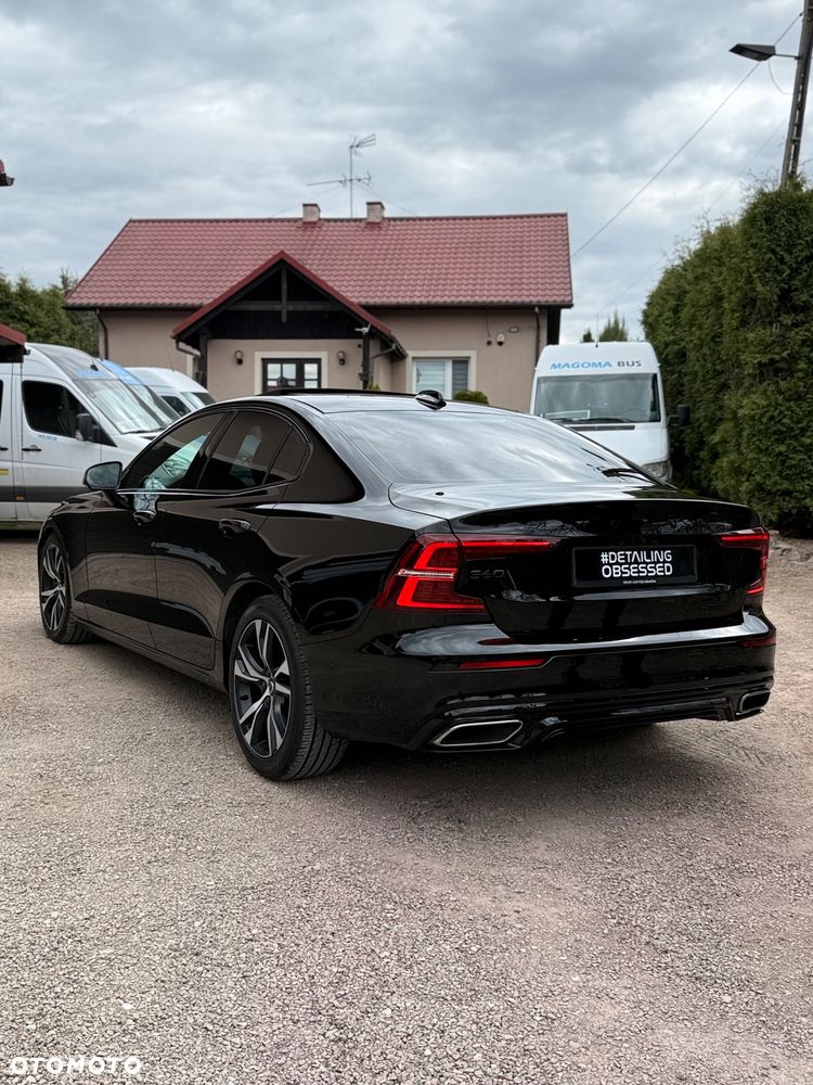 Volvo S60 T5 AWD R-Design - 3