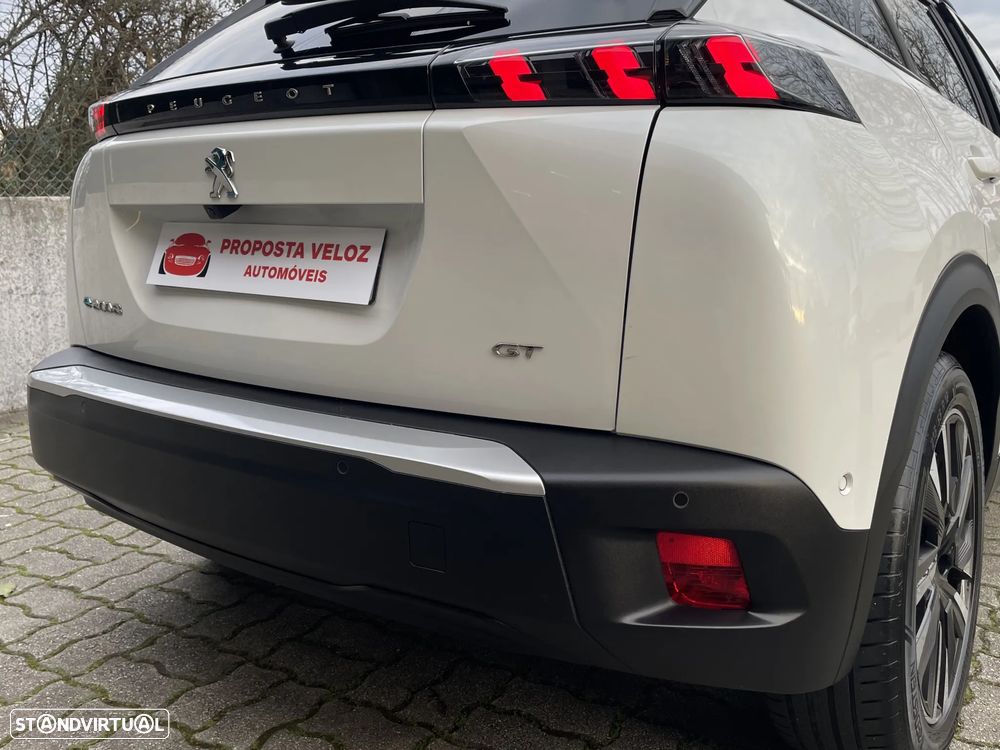 Peugeot e-2008 GT Pack - 14