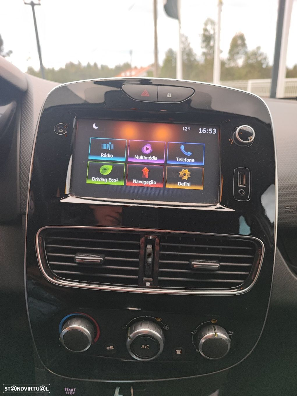 Renault Clio 0.9 TCe Limited - 15