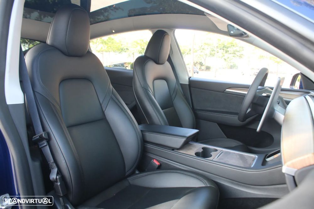 Tesla Model Y Performance Dual Motor AWD - 44