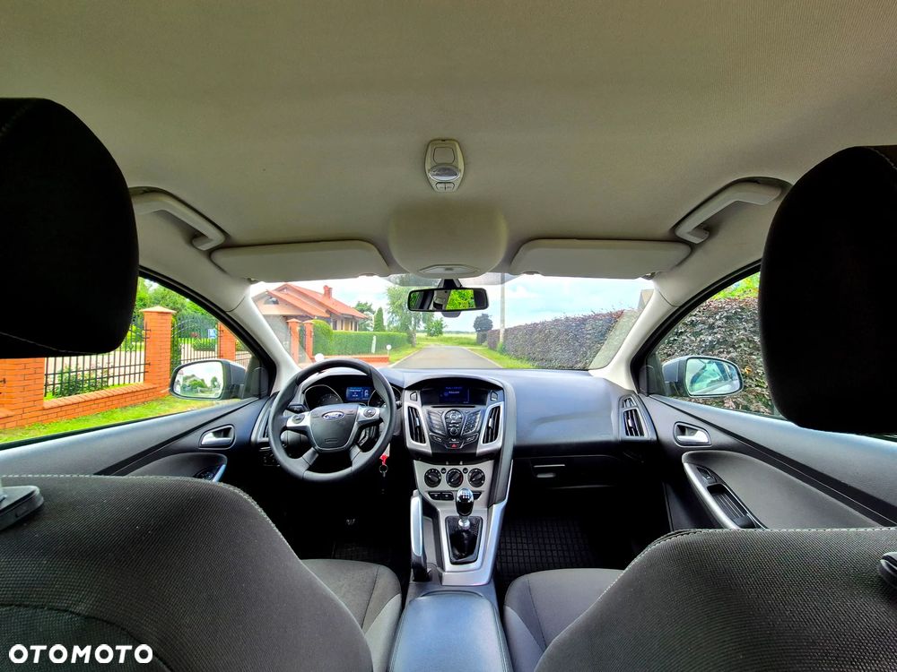 Ford Focus - 26