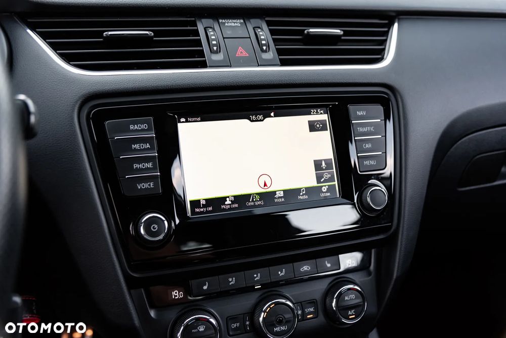 Skoda Octavia 2.0 TDI 4x4 DSG RS - 36