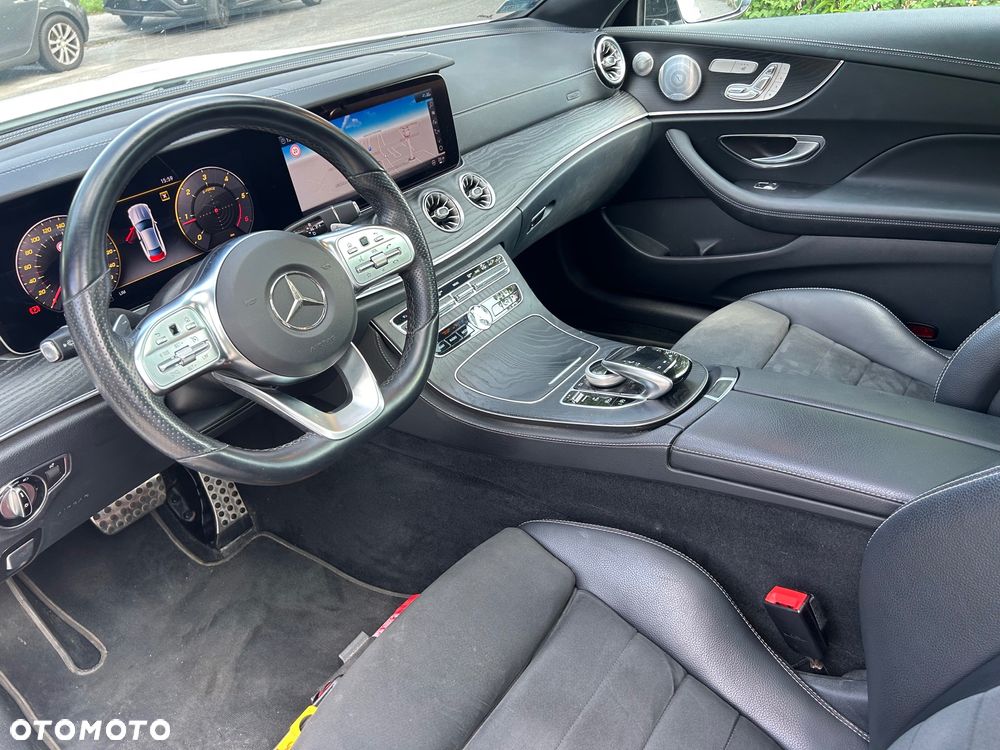 Mercedes-Benz Klasa E 220 d Coupe 4-Matic 9G-TRONIC - 10