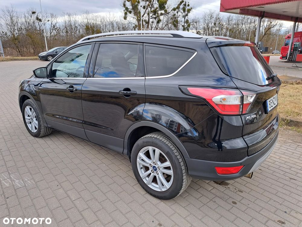 Ford Kuga - 10