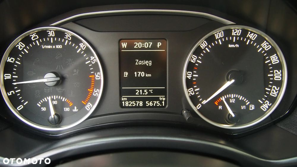 Skoda Octavia Combi 2.0 TDI DPF 4x4 DSG Elegance - 24