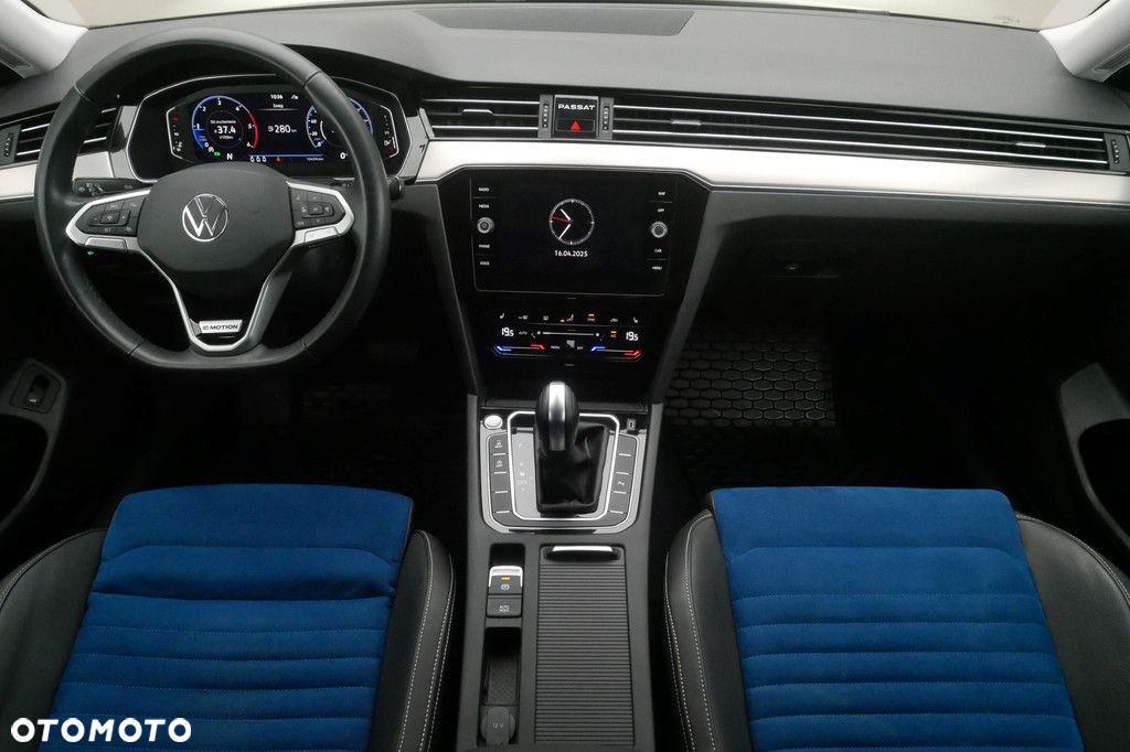 Volkswagen Passat 2.0 TDI Elegance DSG - 8