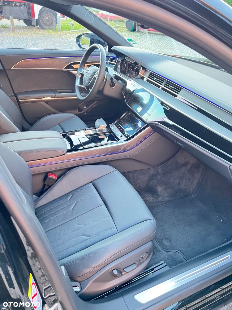 Audi A8 - 10