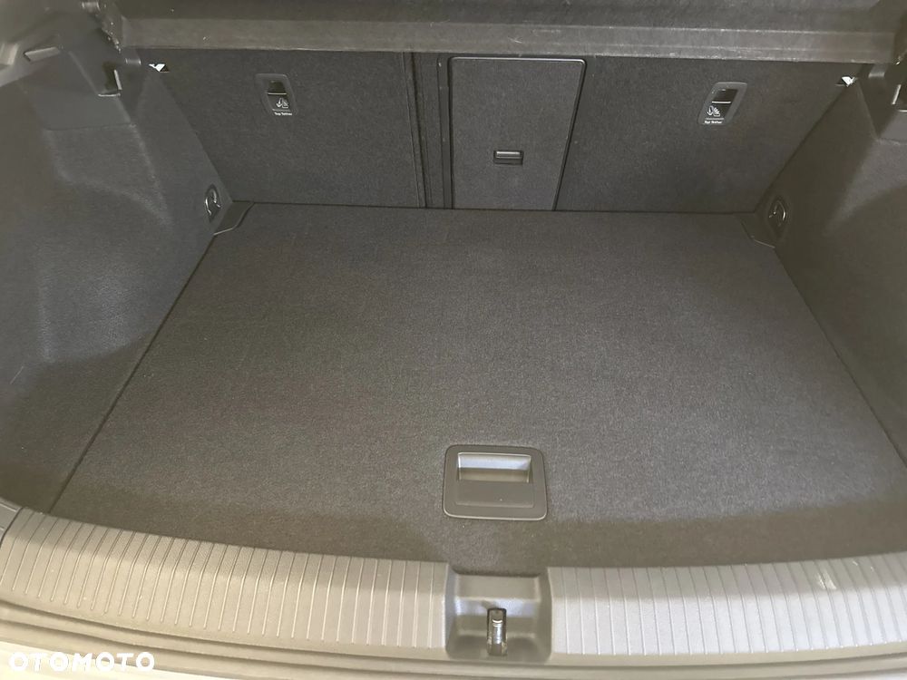 Volkswagen T-Roc 1.5 TSI Life - 22