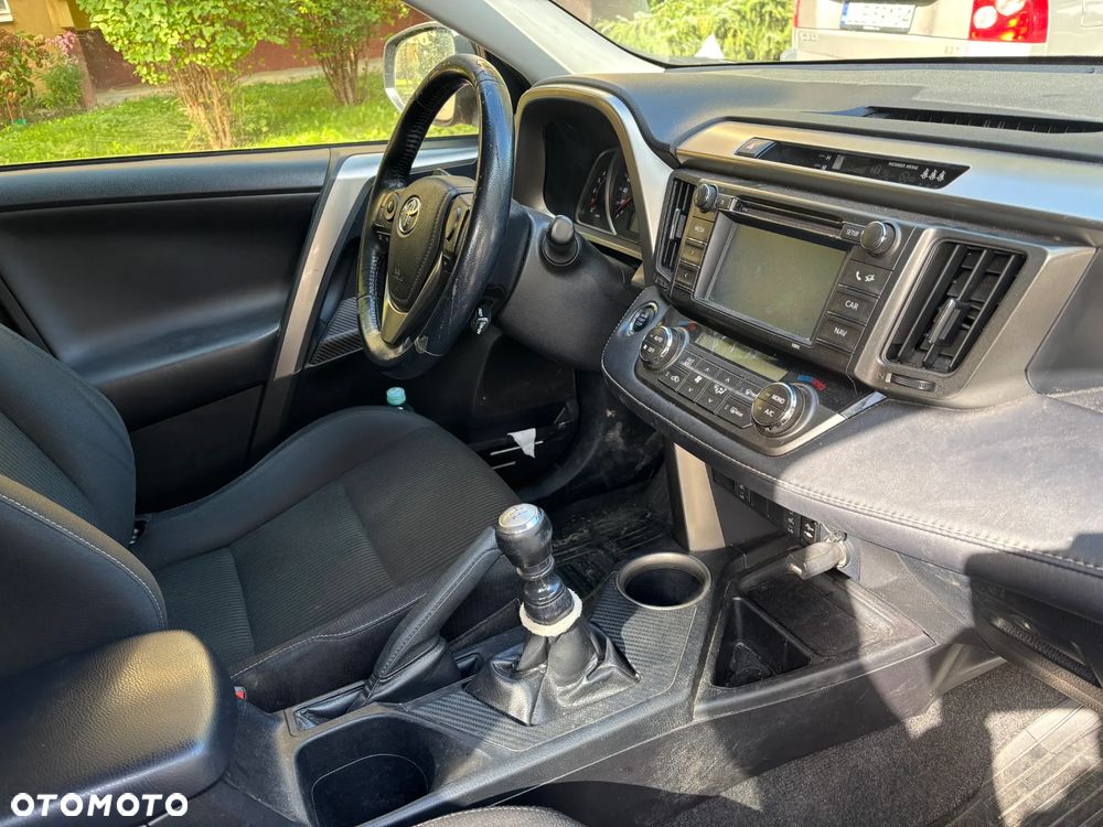 Toyota RAV4 2.0 D-4D Premium - 7