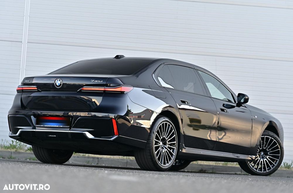 BMW Seria 7 - 10