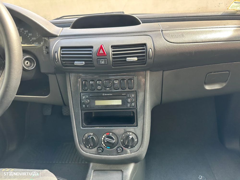 Mercedes-Benz Vaneo 1.7 CDi Family 7L - 27