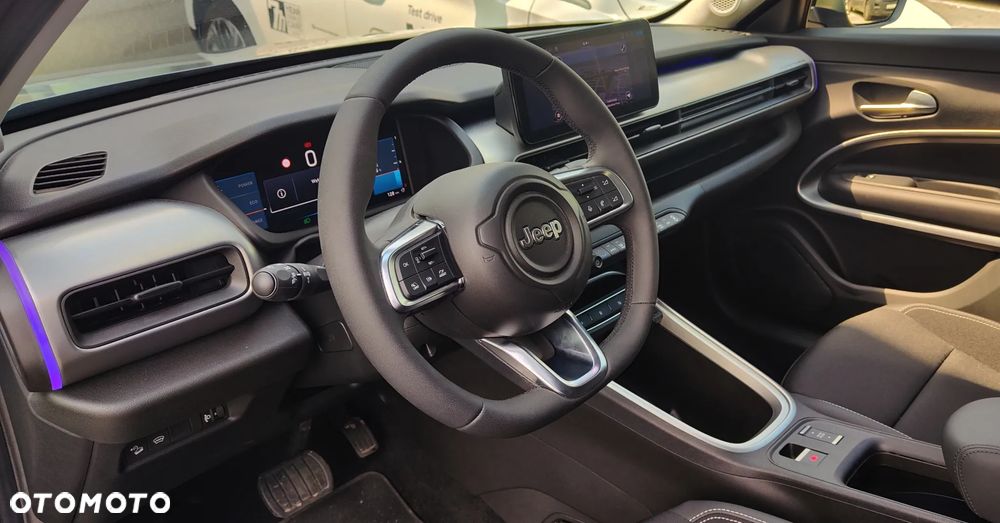 Jeep Avenger 54kWh Altitude - 10