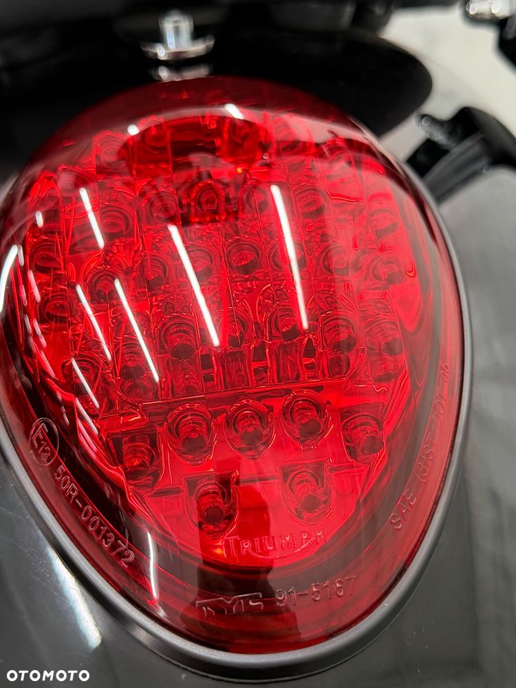 Triumph Thunderbird - 31