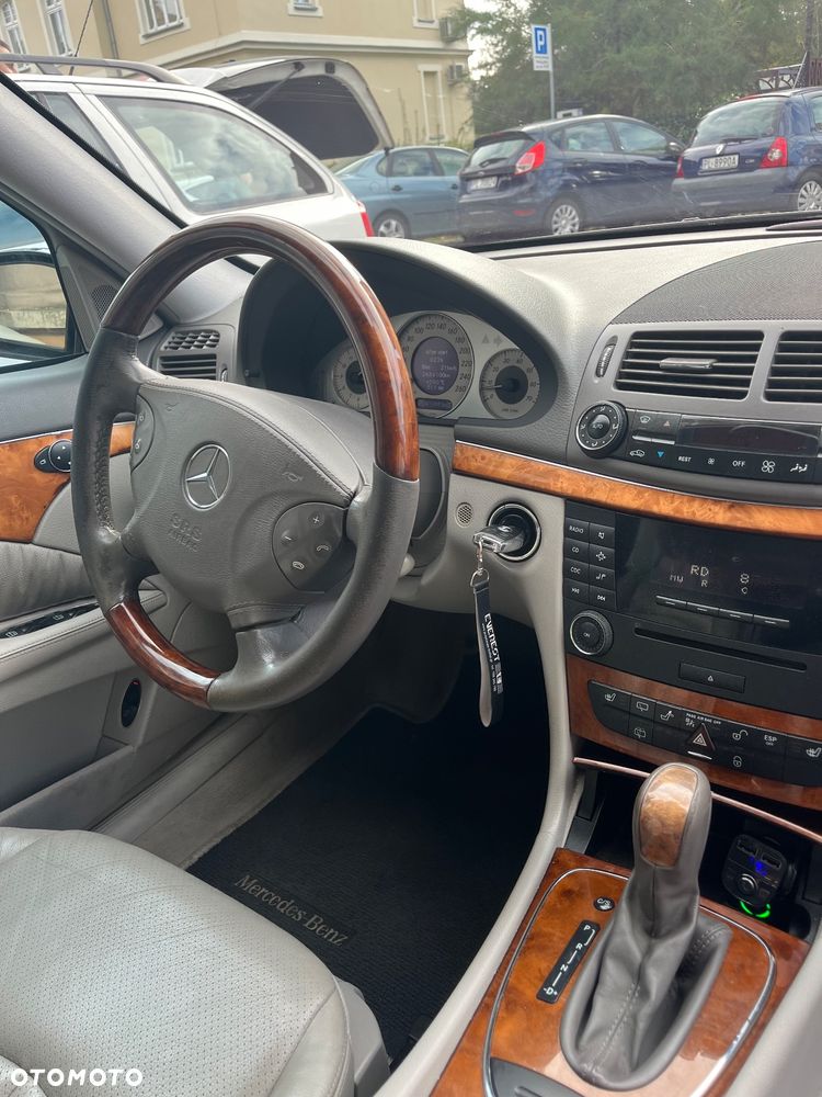 Mercedes-Benz Klasa E 280 4-Matic Avantgarde - 8