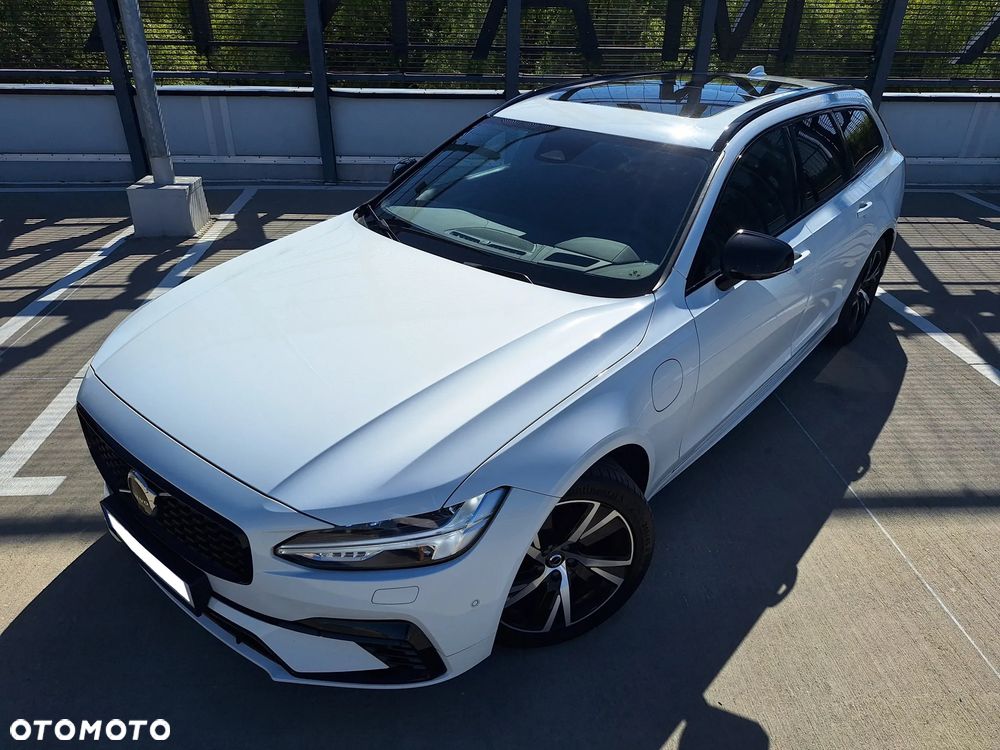 Volvo V90 T8 AWD Plug-In Hybrid R-Design - 2