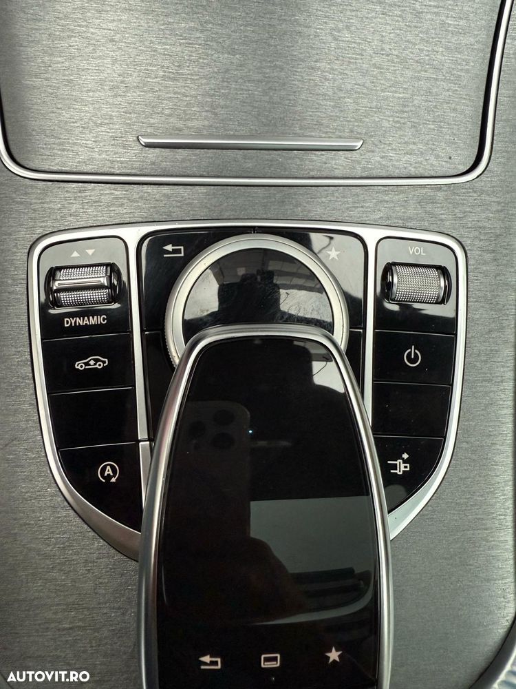 Mercedes-Benz C - 8