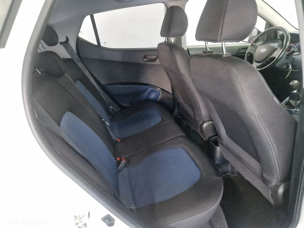 Hyundai i10 - 10