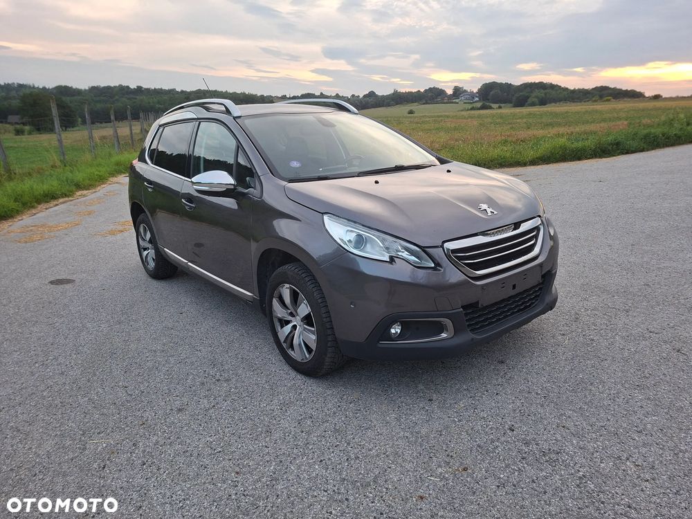 Peugeot 2008 1.2 Pure Tech Style S&S - 3