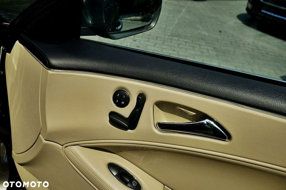 Mercedes-Benz CLS 350 CGI 7G-TRONIC - 12