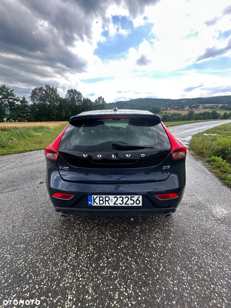 Volvo V40 D3 Summum - 2