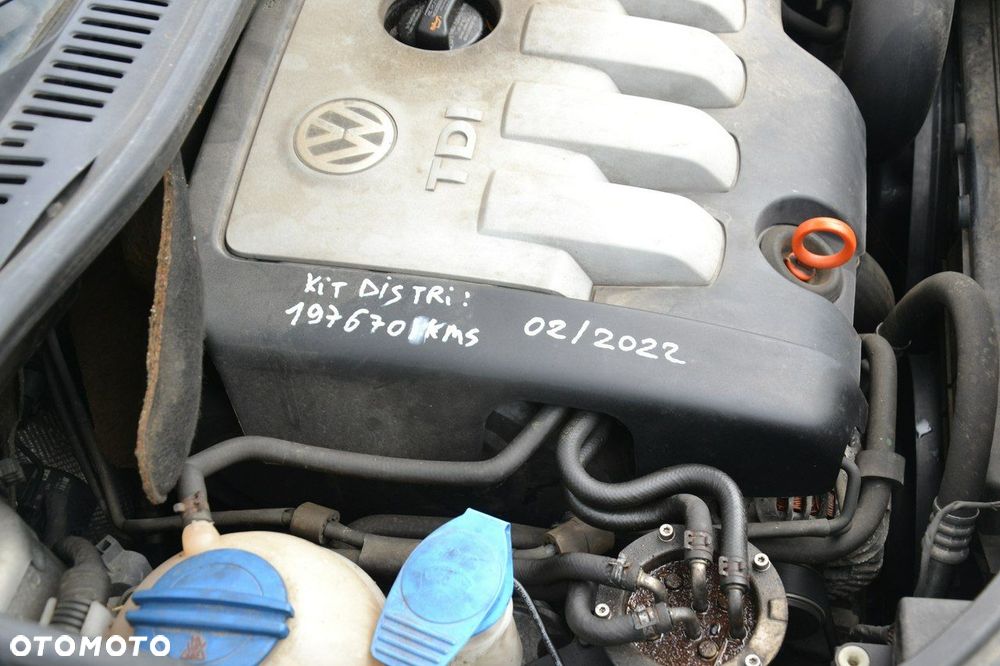 Volkswagen Touran - 24