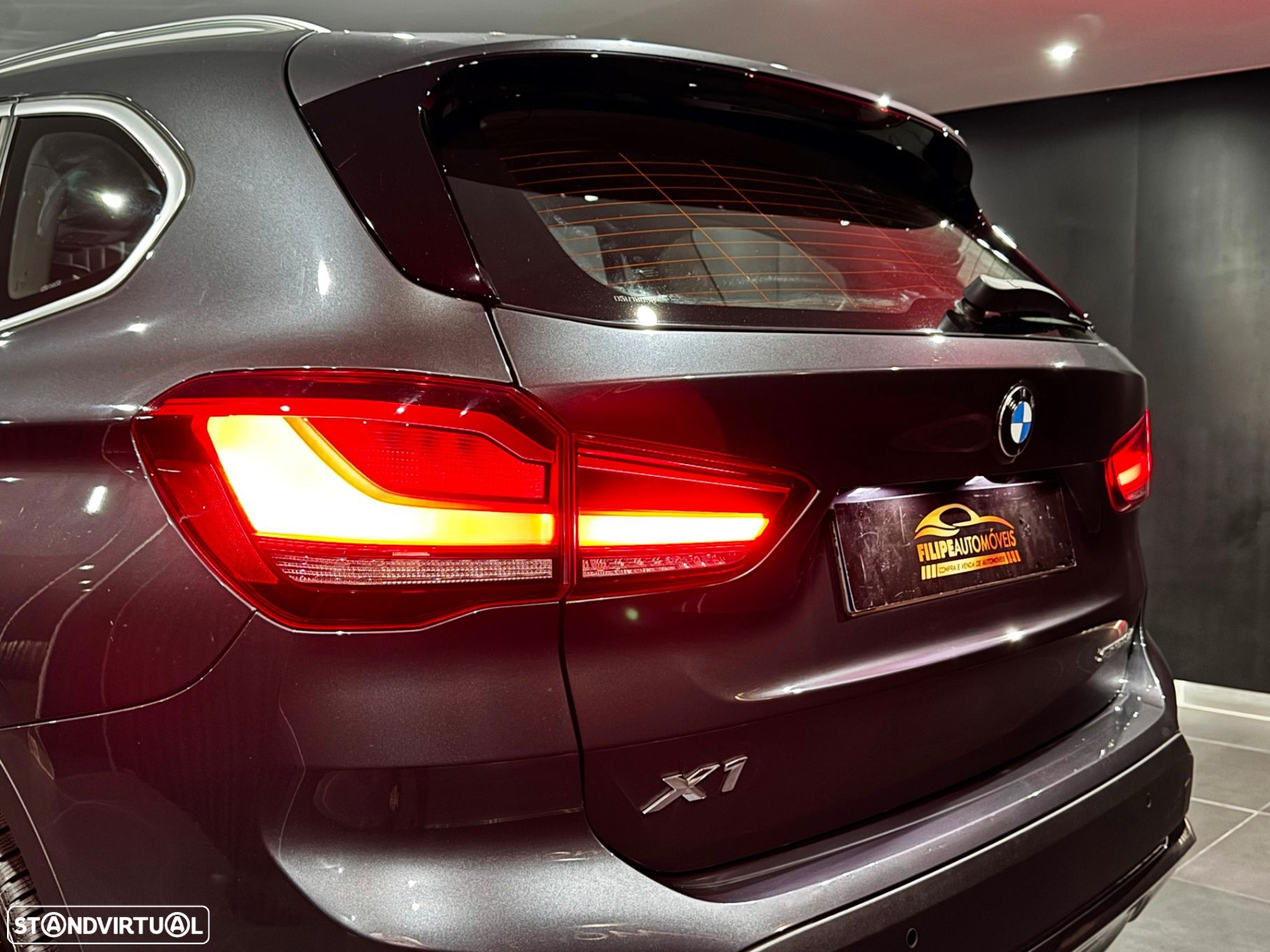BMW X1 16 d sDrive Pack Essence Auto - 13