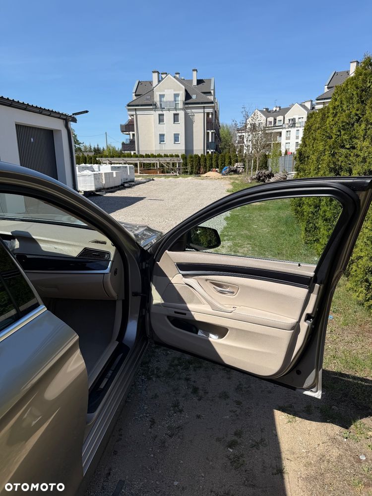 BMW Seria 5 520d - 12