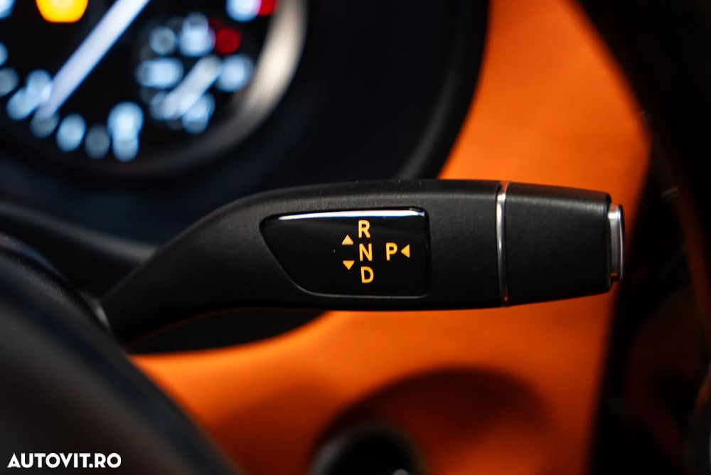 Mercedes-Benz V - 22