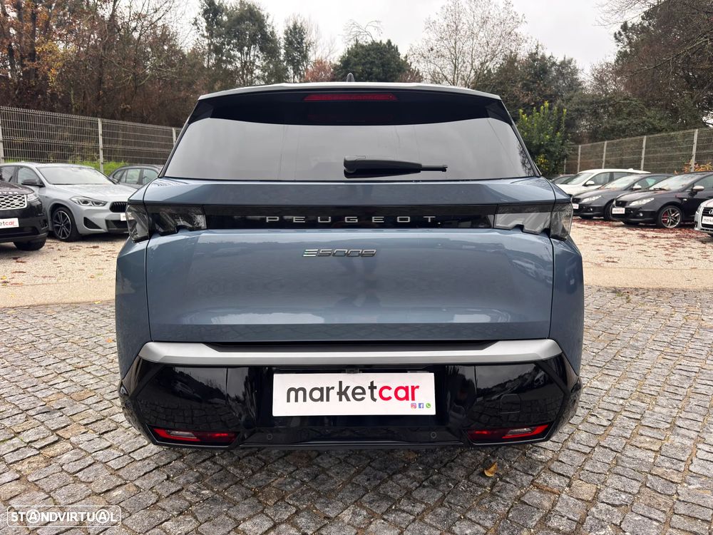 Peugeot E-5008 GT - 16