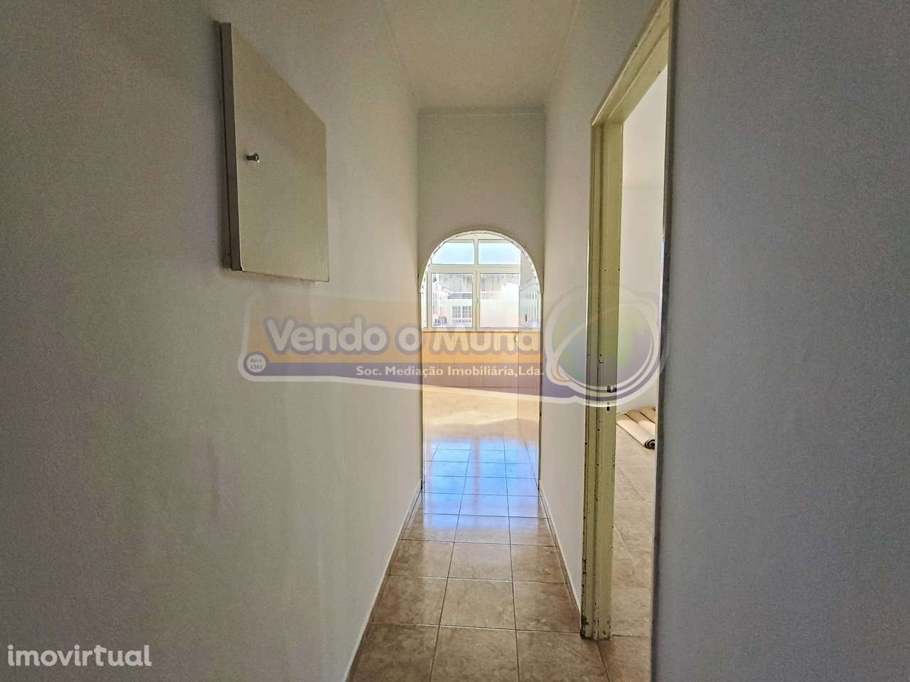 Prédio em Alhandra (ALH026) - Grande imagem: 3/14