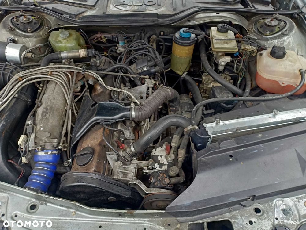 Audi 200 - 5
