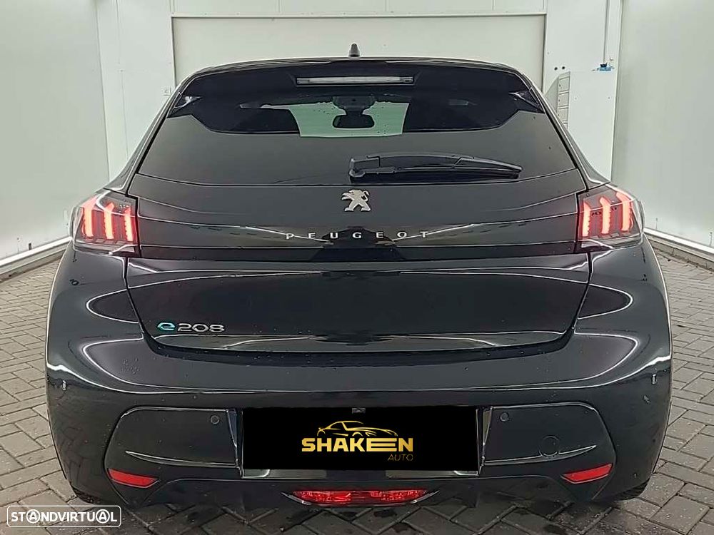 Peugeot e-208 Allure - 5