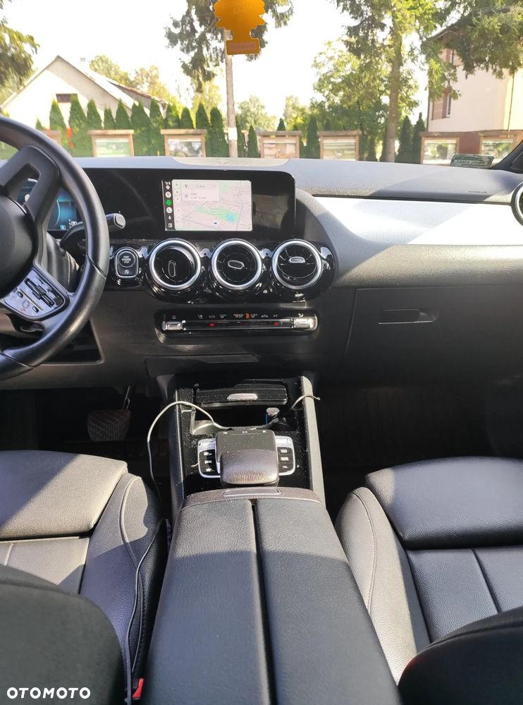 Mercedes-Benz Klasa B 180 d Style 7G-DCT - 32