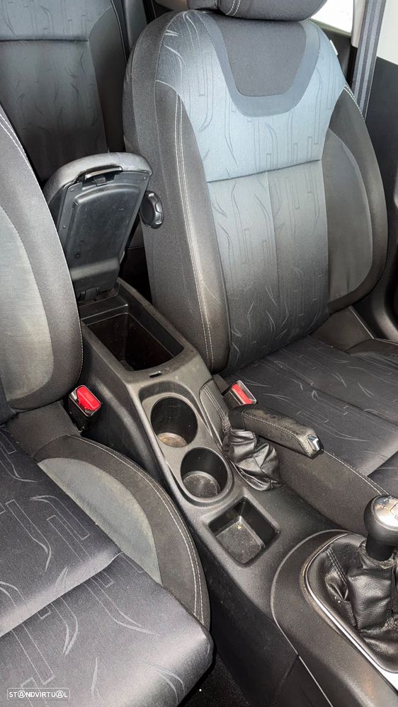 Citroën C4 1.6 HDi Exclusive J17 - 9