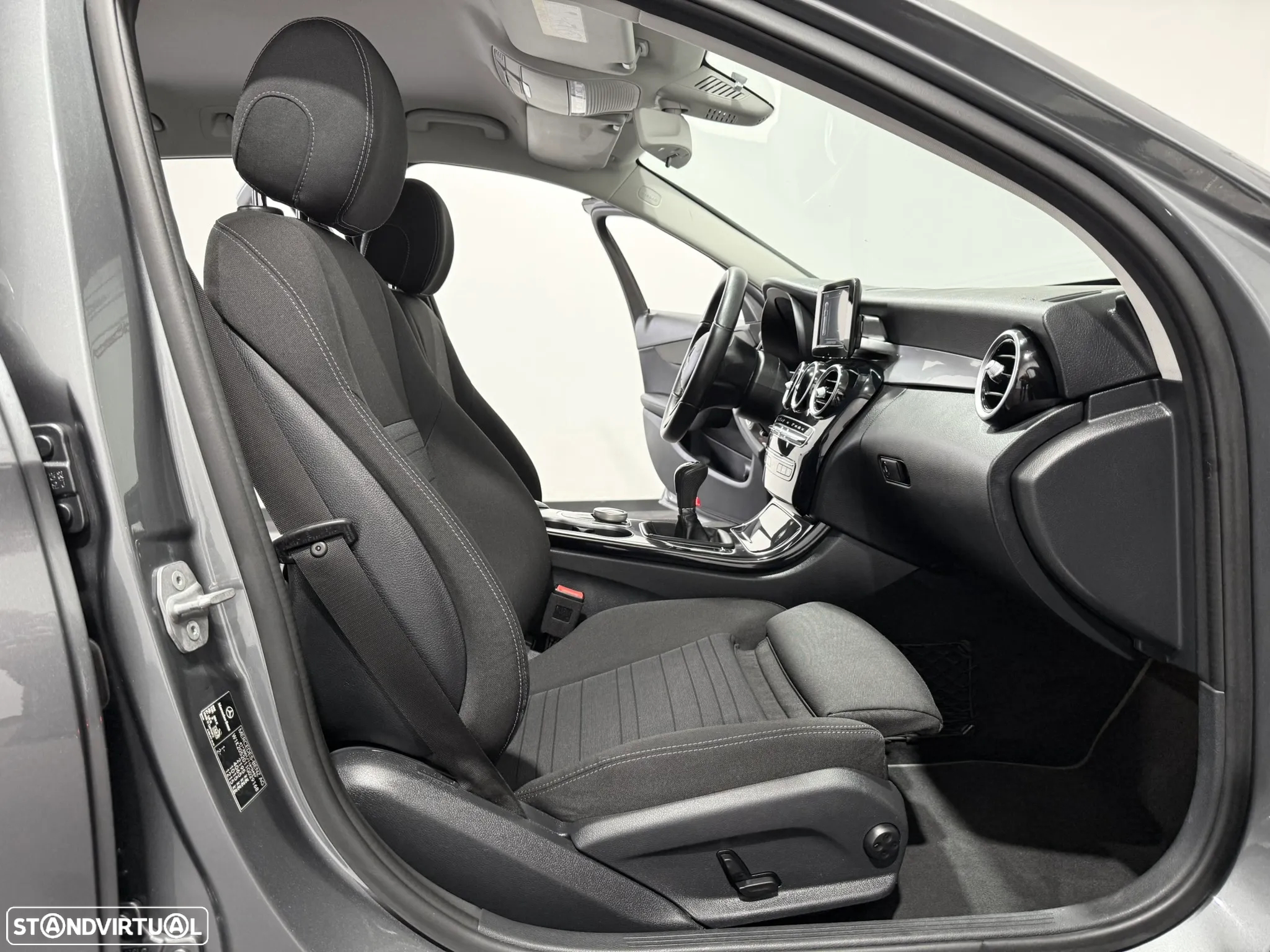 Mercedes-Benz C 200 d Business Solutions - 37
