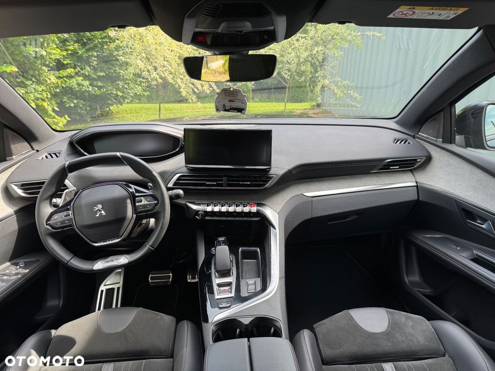 Peugeot 3008 1.6 PureTech HYbrid4 GT Line S&S EAT8 - 8