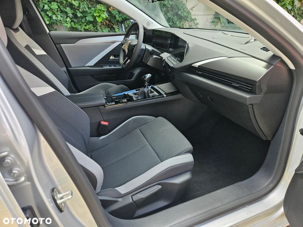 Opel Astra 1.2 Turbo Start/Stop Edition - 26