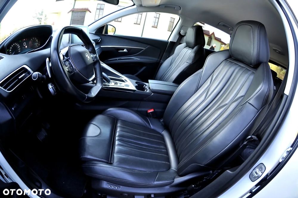 Peugeot 3008 1.2 PureTech Allure S&S EAT6 - 18