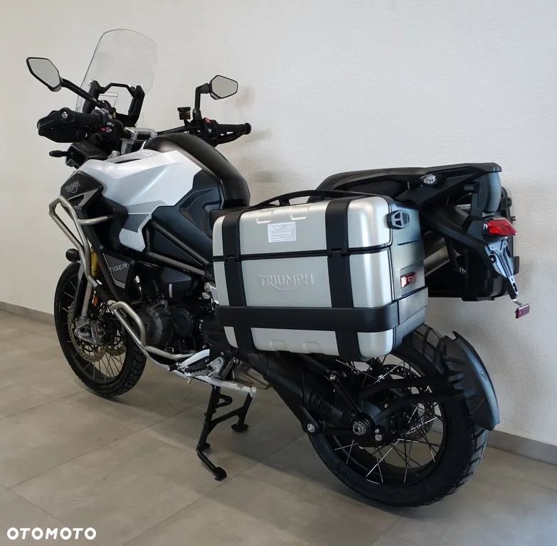 Triumph Tiger - 5
