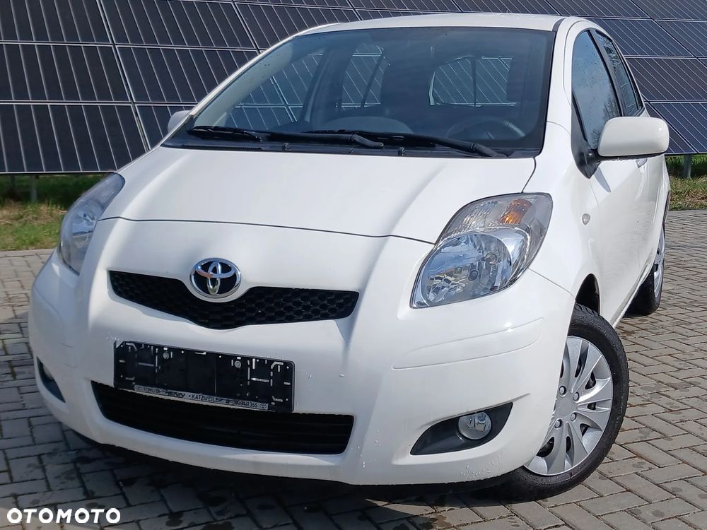Toyota Yaris 1.33 VVT-i Executive - 12