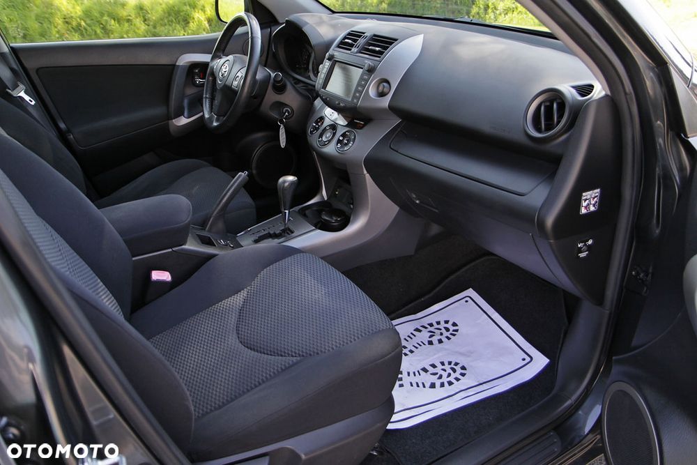 Toyota RAV4 2.0 4x4 Automatik - 8