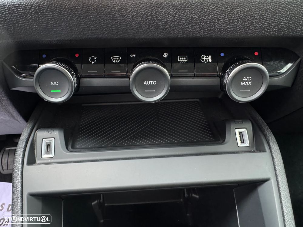 Citroën C4 1.2 Hybrid Plus e-DSC6 - 23