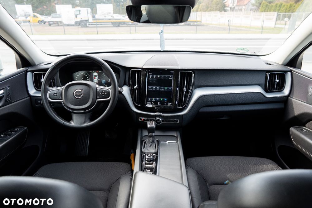 Volvo XC 60 D4 AWD Geartronic Momentum - 29