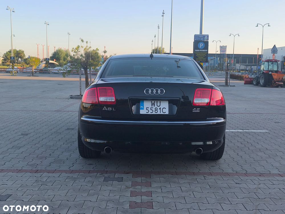Audi A8 4.2 FSI L Quattro - 11