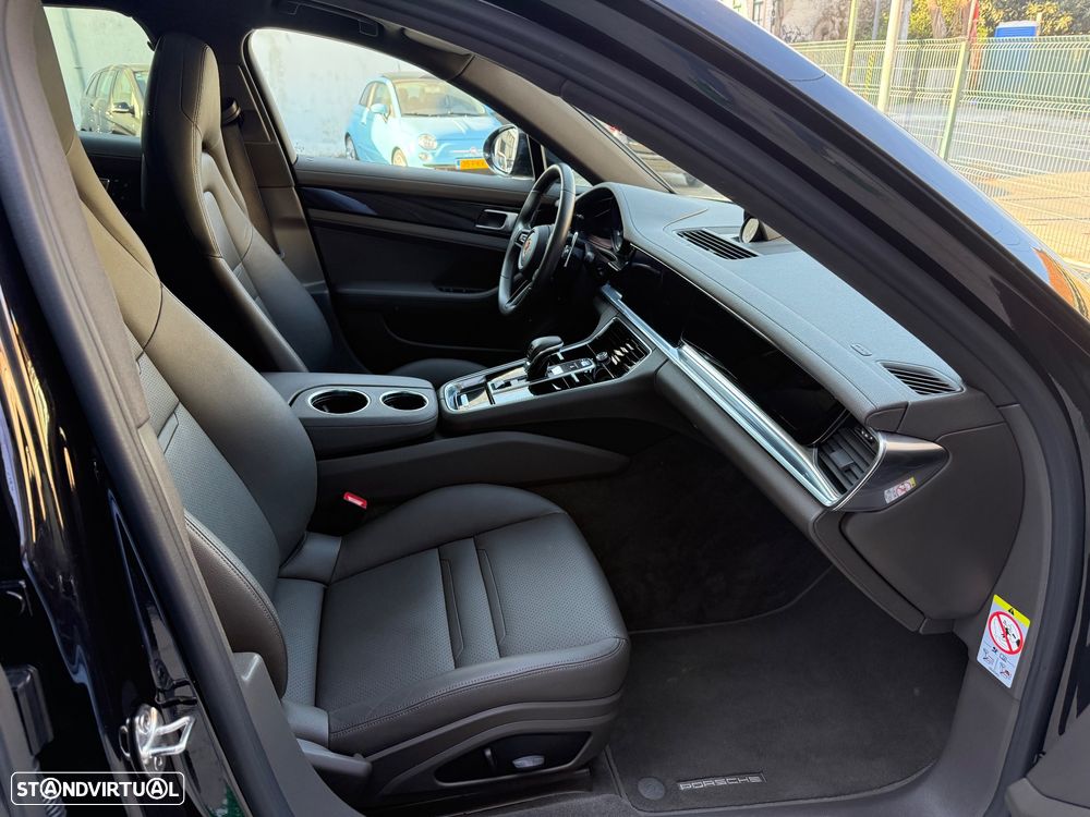 Porsche Panamera 4 E-Hybrid Executive - 18